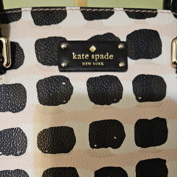 KATE SPADE Purse Crossbody Long Wallet matching set EUC Black White Pink Leather - Picture 3 of 16